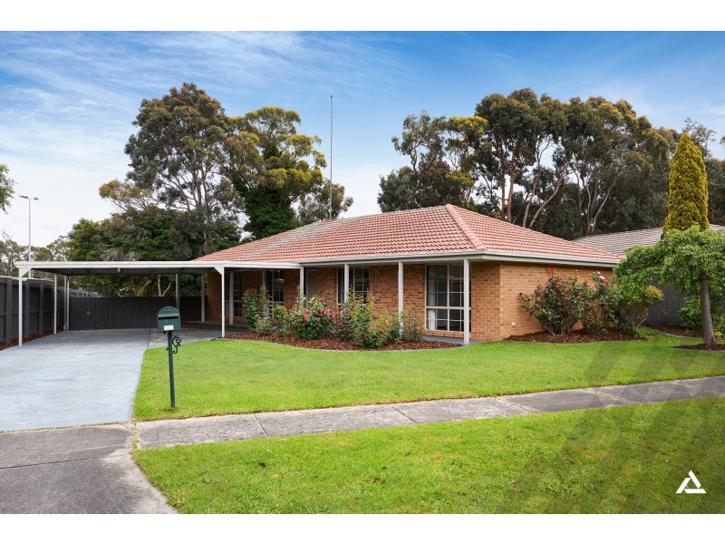 14 Adam Court, Drouin VIC 3818