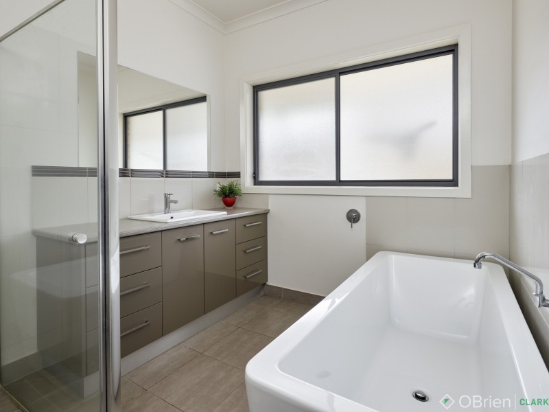 5 Jerdan Place, Warragul VIC 3820