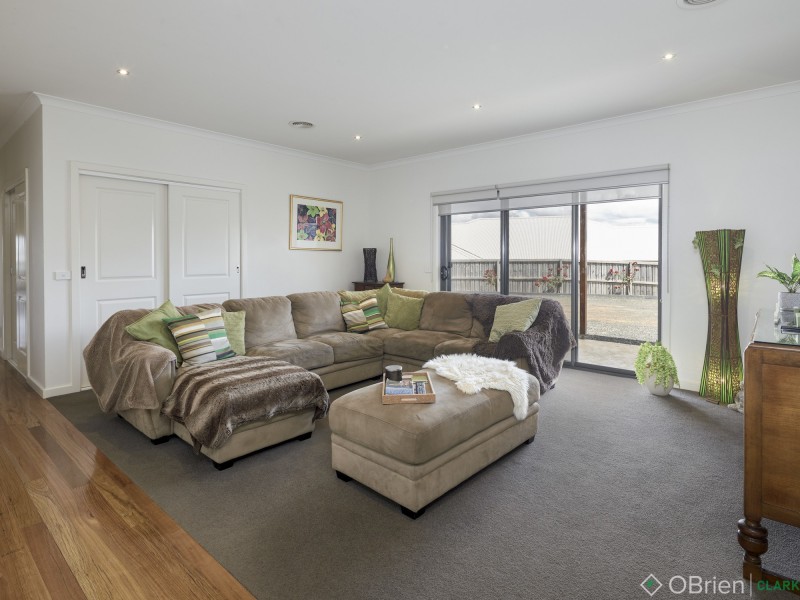 5 Jerdan Place, Warragul VIC 3820