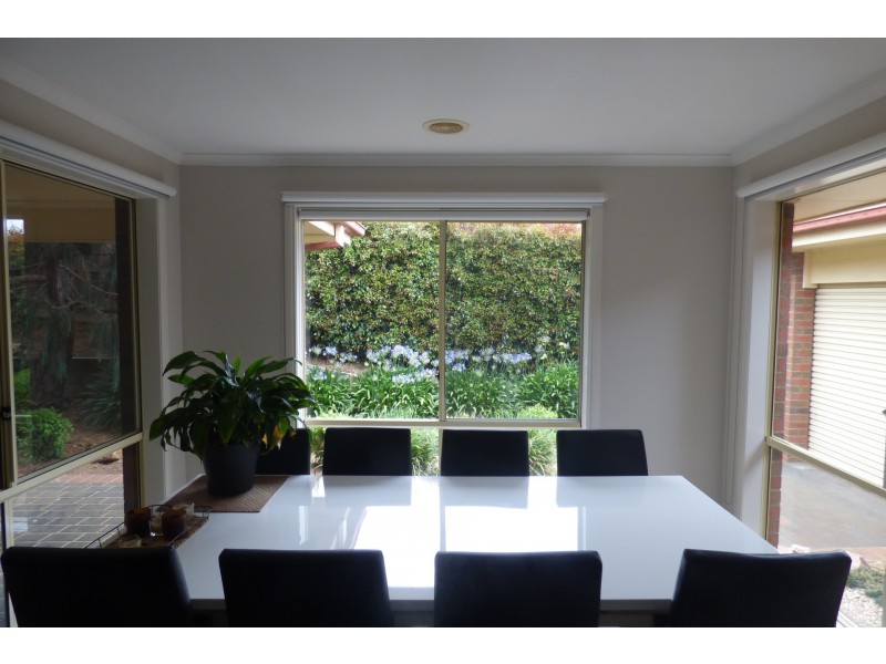 27 Glendon Drive, Warragul VIC 3820