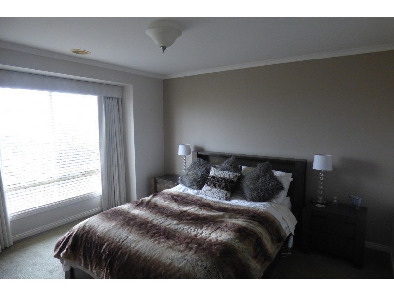 27 Glendon Drive, Warragul VIC 3820