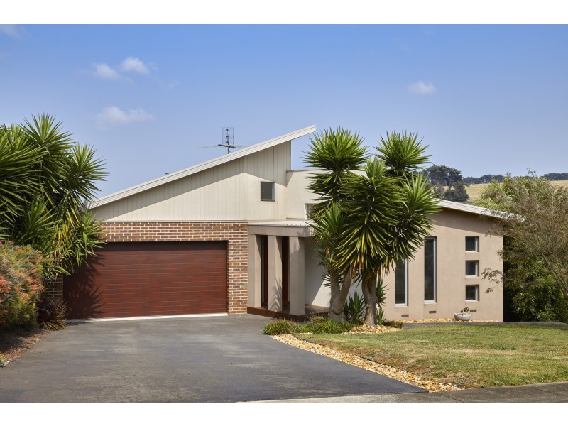 31 Willow Crescent, Warragul VIC 3820