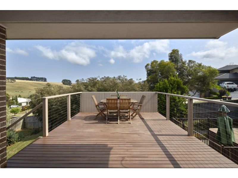 31 Willow Crescent, Warragul VIC 3820
