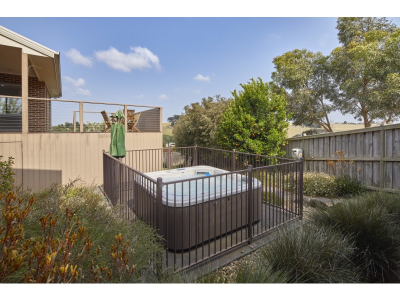 31 Willow Crescent, Warragul VIC 3820