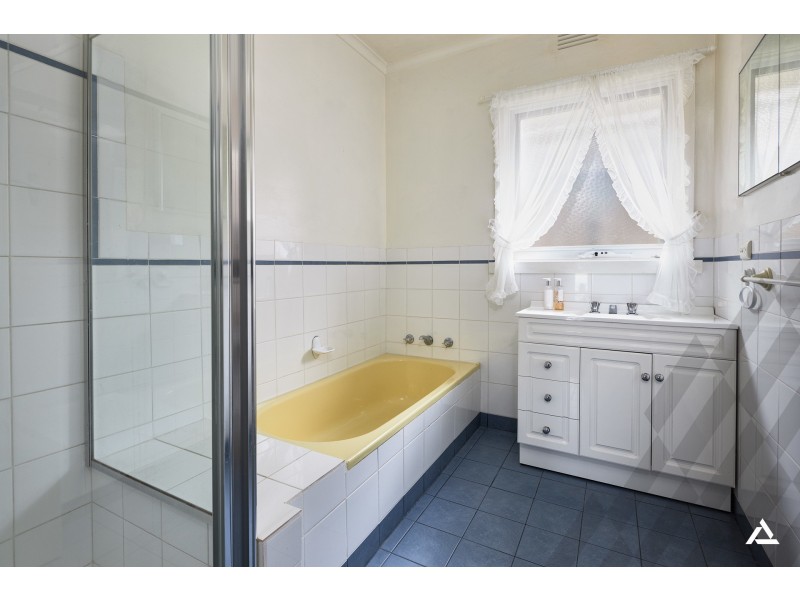 3 Beverley Street, Drouin East VIC 3818