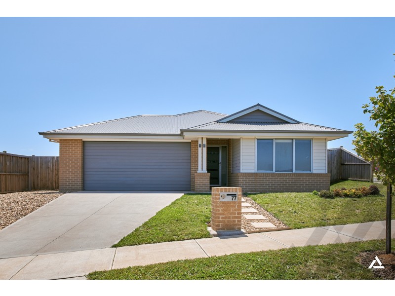 77 Silkwood Drive, Warragul VIC 3820