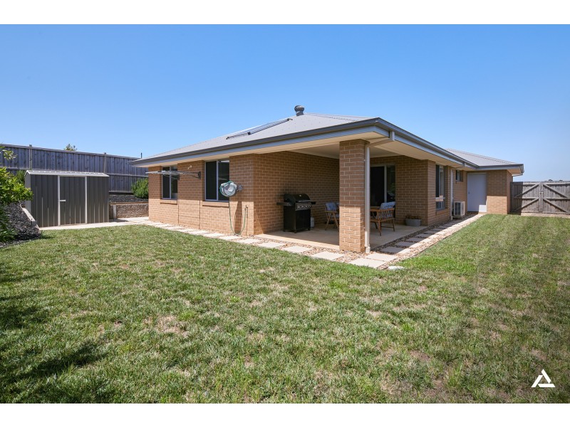 77 Silkwood Drive, Warragul VIC 3820