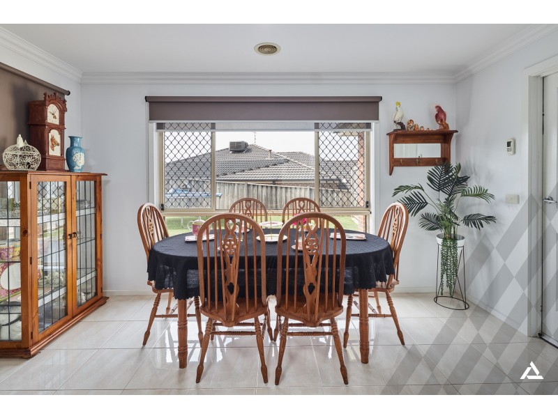 21 Monica Drive, Drouin VIC 3818