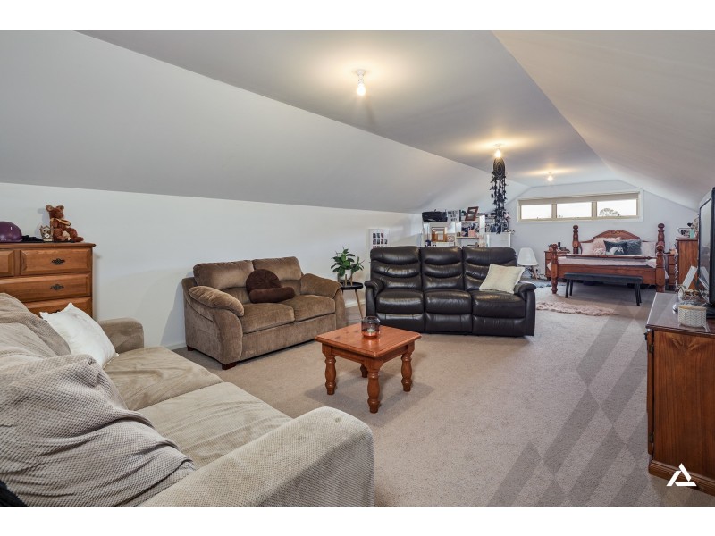 21 Monica Drive, Drouin VIC 3818