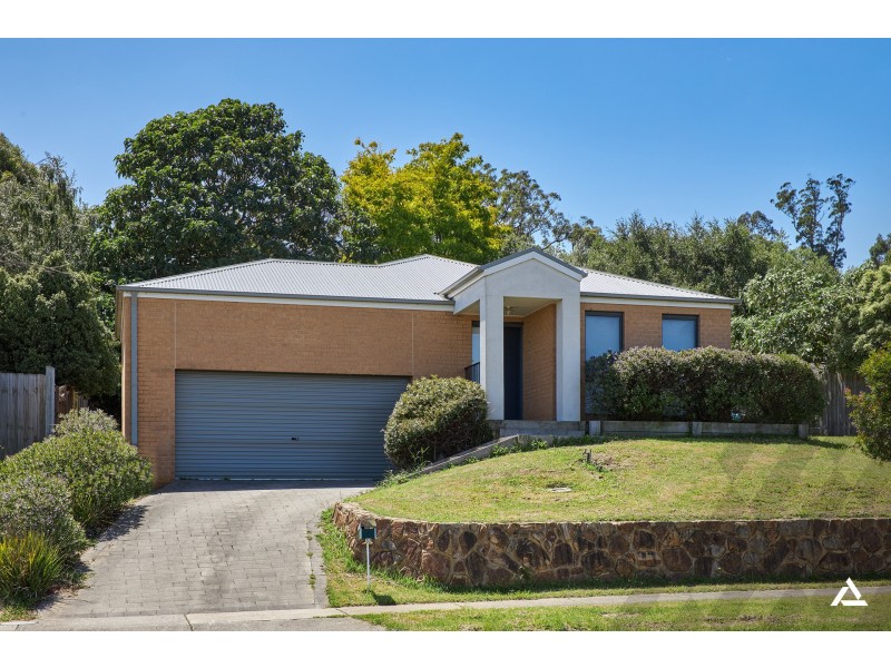 32 Sutherland Way, Drouin VIC 3818