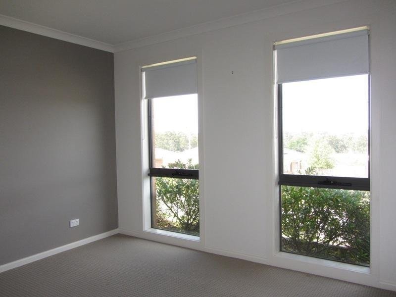 32 Sutherland Way, Drouin VIC 3818