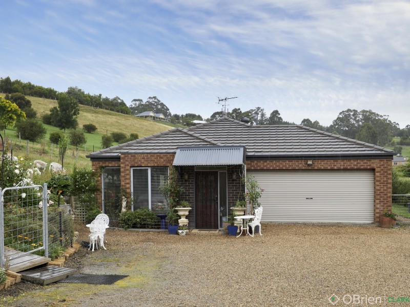 24 McDougal Road, Neerim South VIC 3831