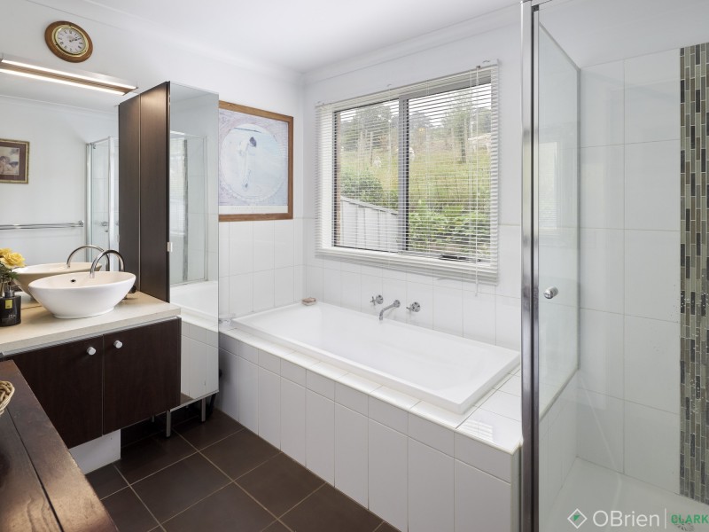 24 McDougal Road, Neerim South VIC 3831