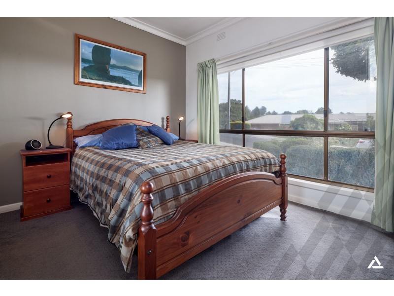 8 Stirling Street, Warragul VIC 3820