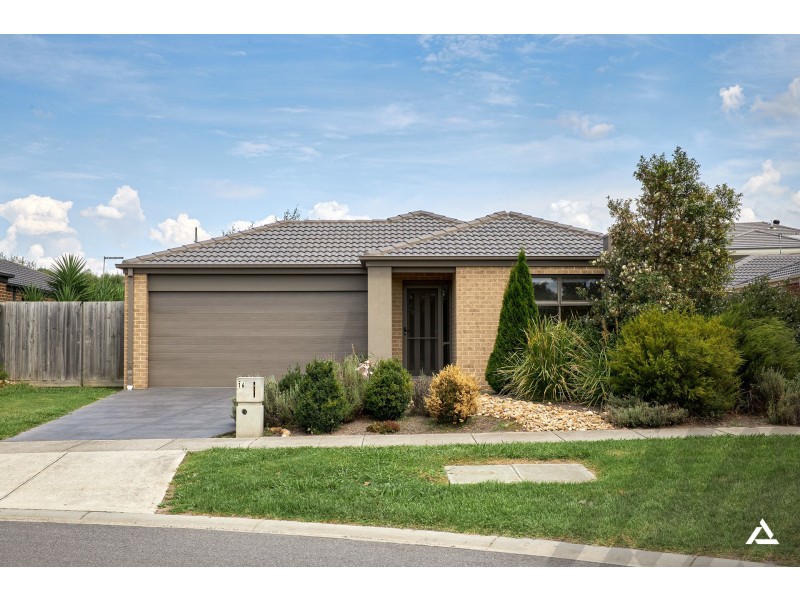 16 Shakespeare Court, Drouin VIC 3818