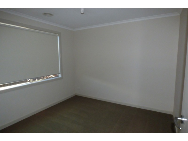 3 Grey Friars Way, Drouin VIC 3818