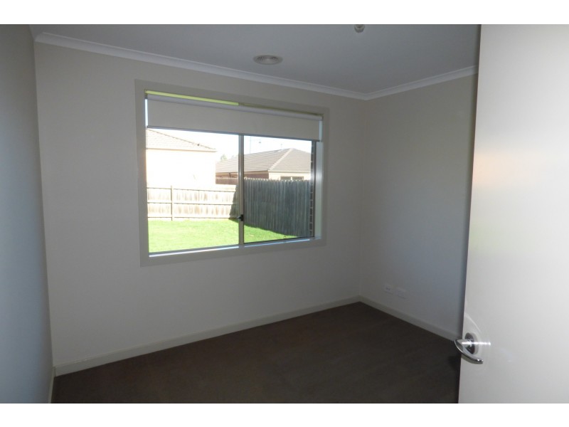 3 Grey Friars Way, Drouin VIC 3818