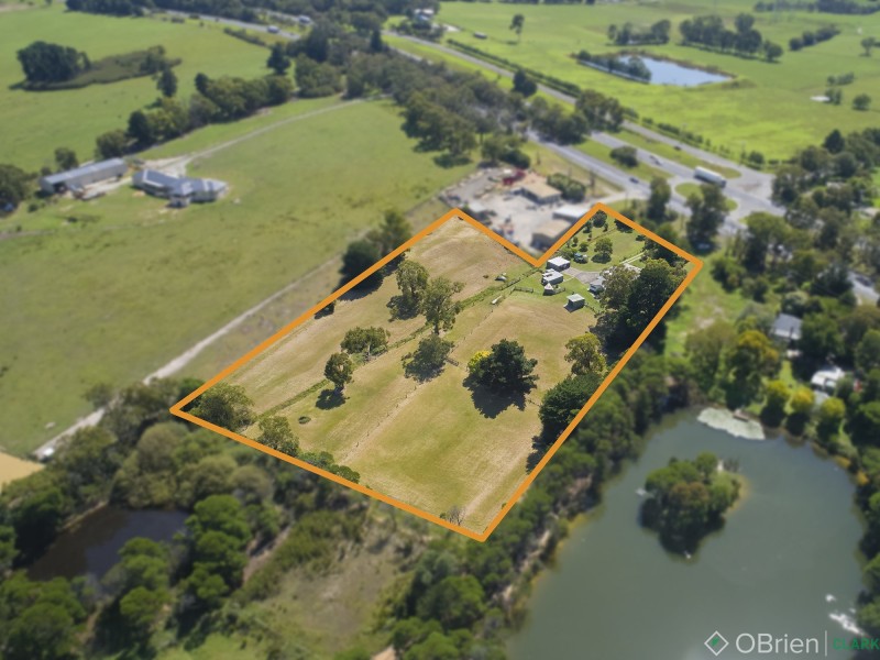 2860 Princess Freeway, Garfield VIC 3814