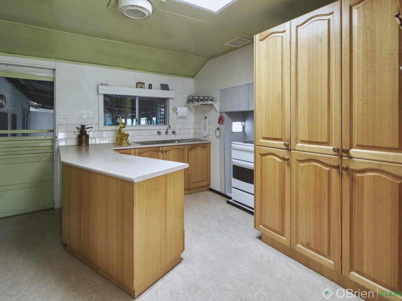 2860 Princess Freeway, Garfield VIC 3814