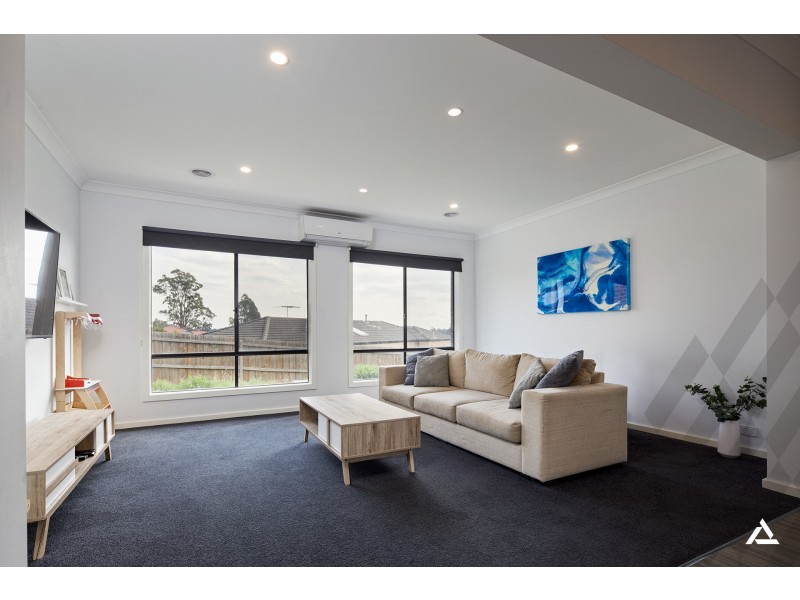 11 Claudia Crescent, Drouin VIC 3818