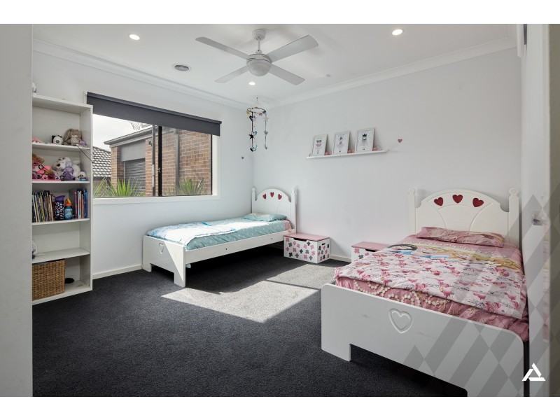 11 Claudia Crescent, Drouin VIC 3818