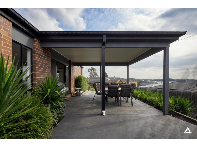 11 Claudia Crescent, Drouin VIC 3818