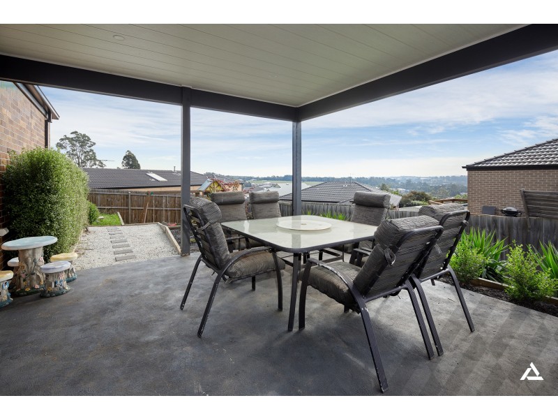 11 Claudia Crescent, Drouin VIC 3818