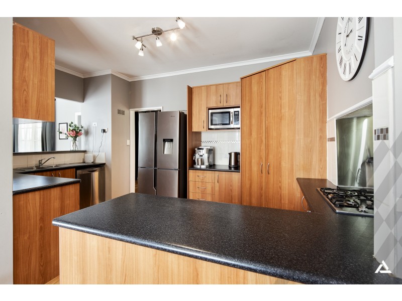 6 Lardner Road, Drouin VIC 3818