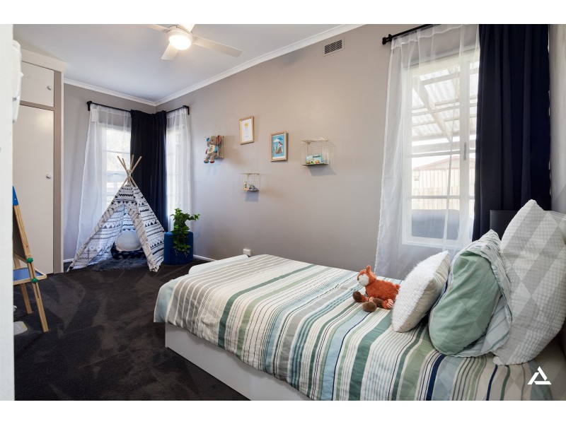 6 Lardner Road, Drouin VIC 3818
