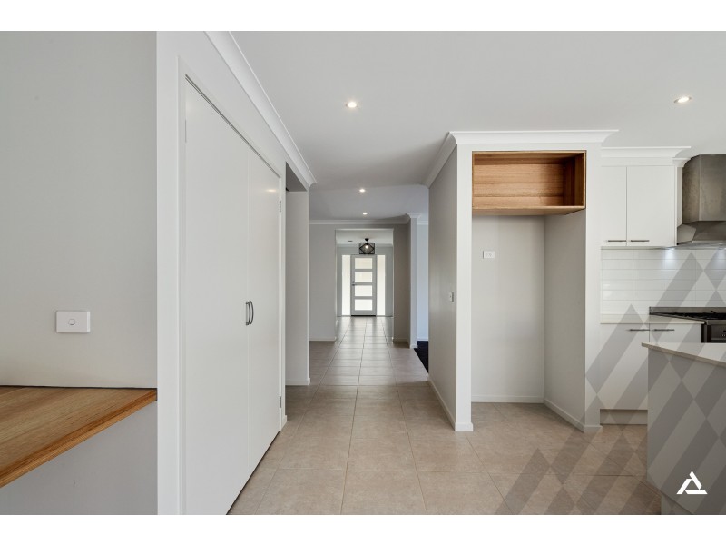 34 Willandra Circuit, Warragul VIC 3820