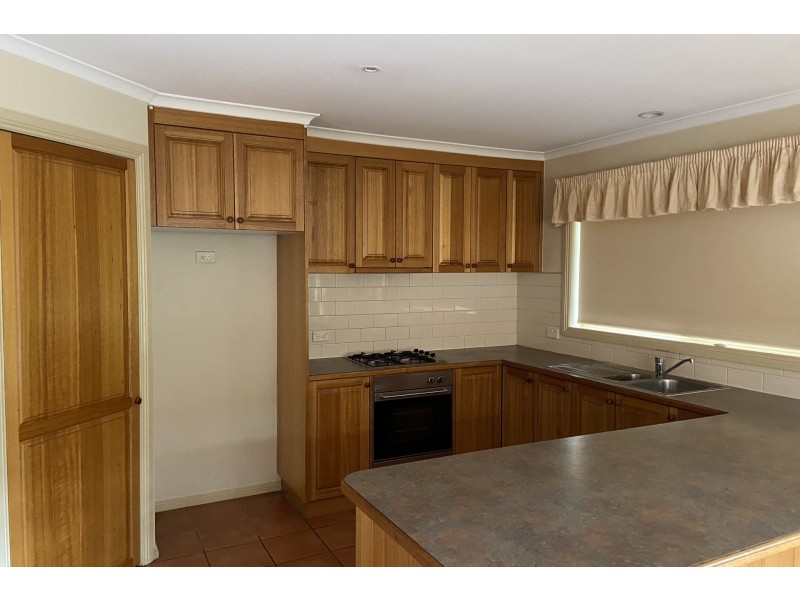 1/8 Toorak Avenue, Warragul VIC 3820