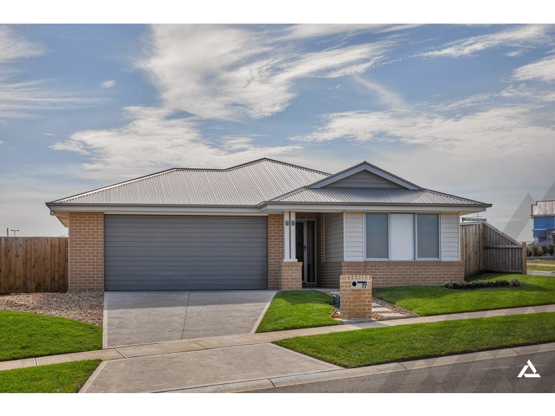 77 Silkwood Drive, Warragul VIC 3820