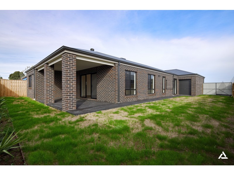 4 Pandanus Court, Warragul VIC 3820