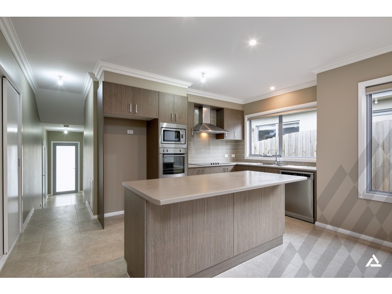 2/128 Albert Road, Warragul VIC 3820