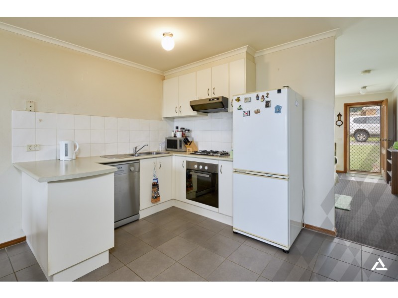 2/6B Hatfield Drive, Drouin VIC 3818