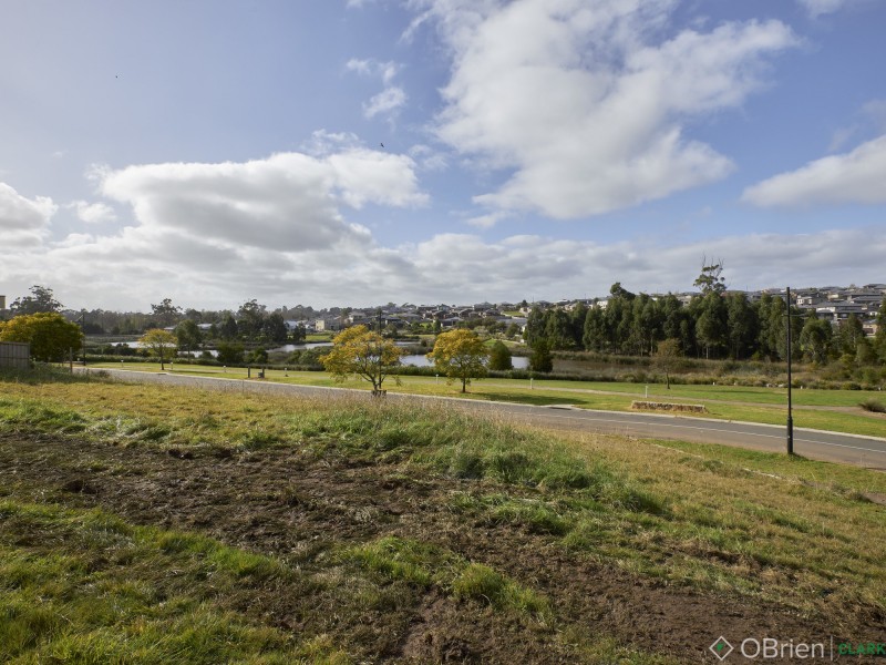 25 Sloane Square, Drouin VIC 3818