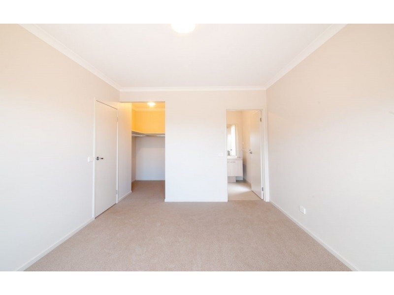 5 Elmside Avenue, Warragul VIC 3820