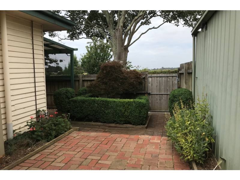9 Davies Street, Warragul VIC 3820