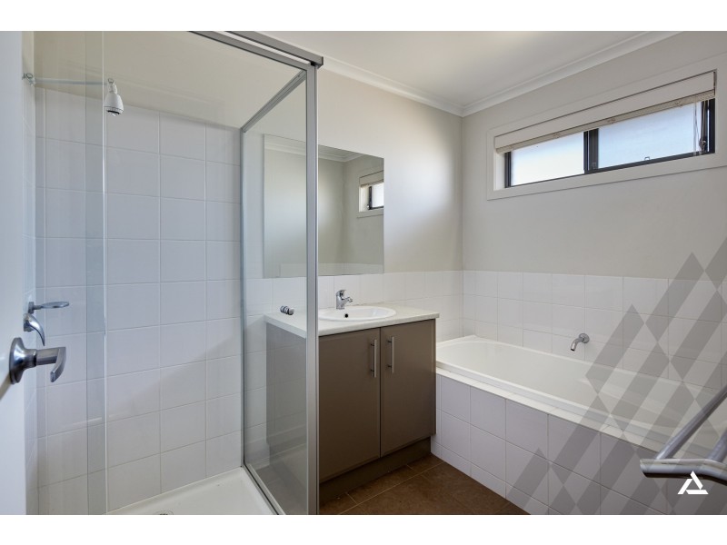 13 Bladen Street, Warragul VIC 3820