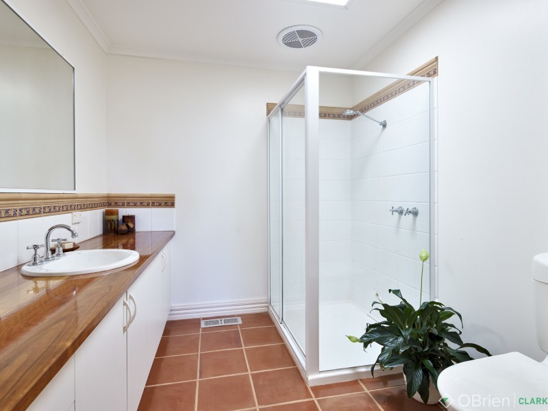 26 Hopetoun Road, Drouin VIC 3818