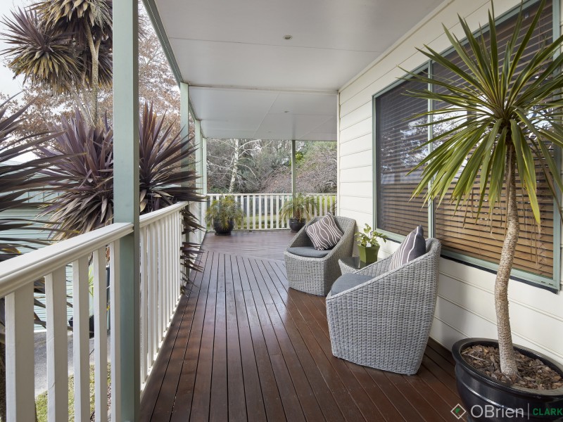 26 Hopetoun Road, Drouin VIC 3818