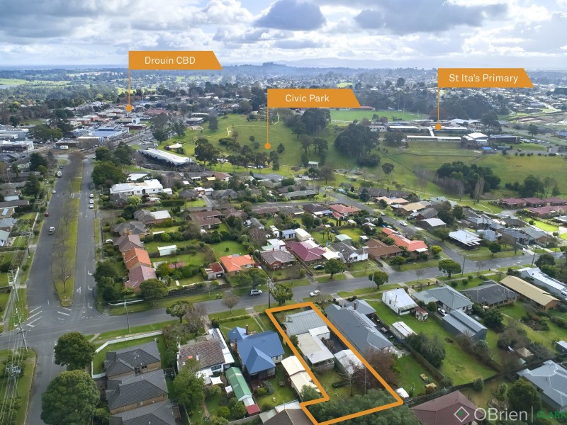 26 Hopetoun Road, Drouin VIC 3818