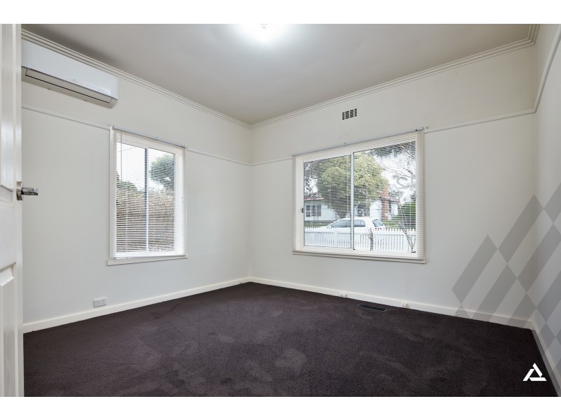 12 Centre Avenue, Warragul VIC 3820