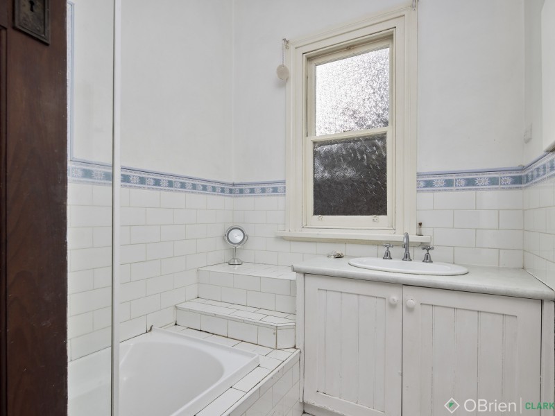 18 Gladstone Street, Warragul VIC 3820