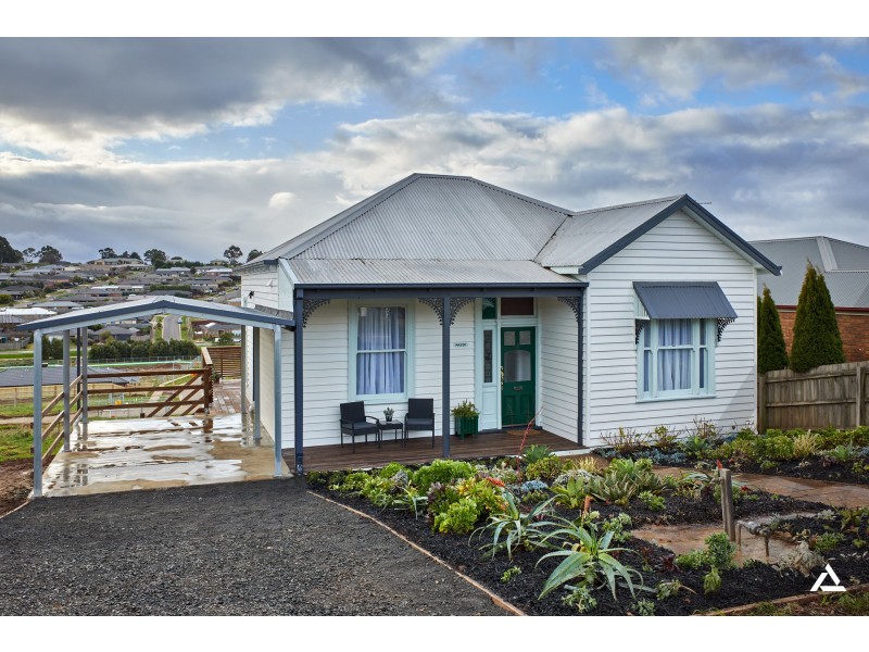 45 Walker Drive, Drouin VIC 3818