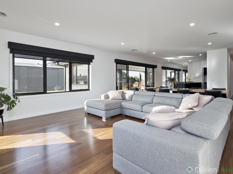 2 Sapphire Close, Warragul VIC 3820