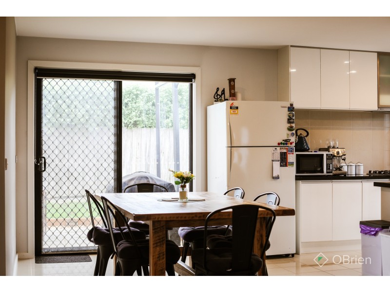 6 Alf Court, Drouin VIC 3818