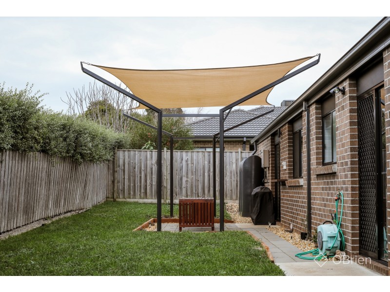 6 Alf Court, Drouin VIC 3818