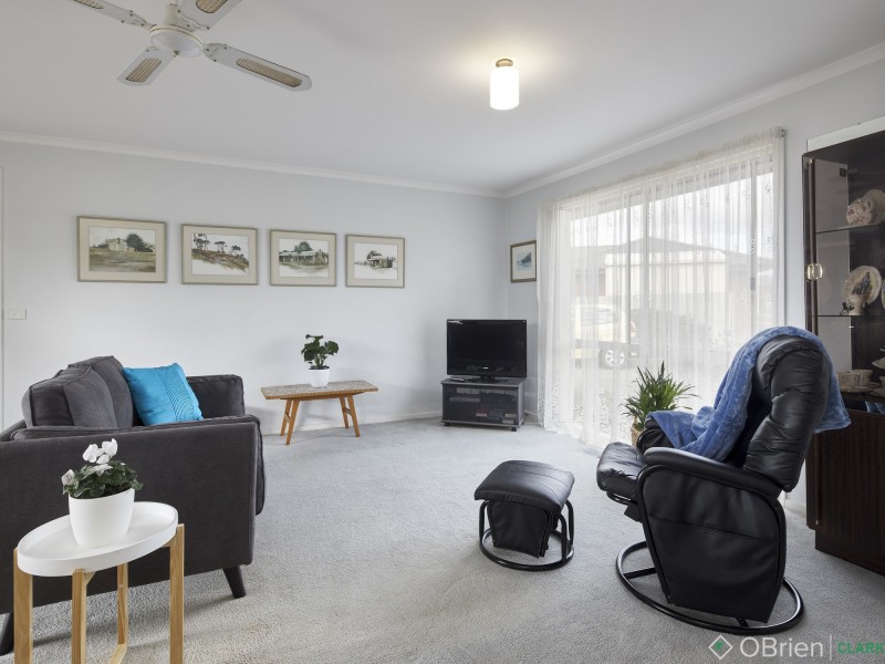 14 Rees Close, Drouin VIC 3818