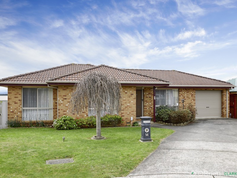 14 Rees Close, Drouin VIC 3818